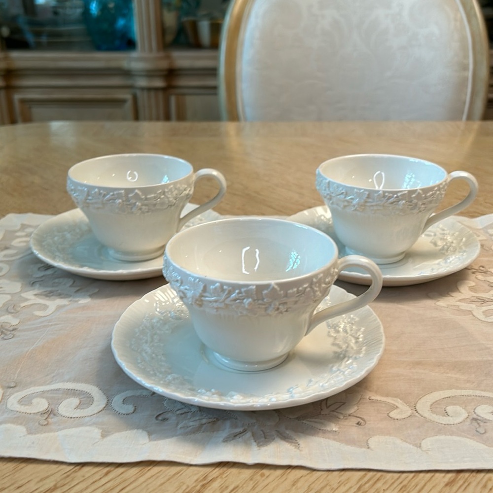 Wedgewood of Etruria & Barlaston Embossed Queens Ware Tea Cup & Saucer (3)